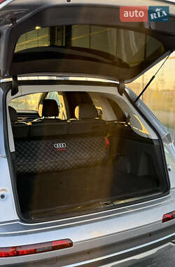 Внедорожник / Кроссовер Audi Q7 2022 в 