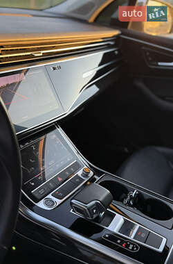 Внедорожник / Кроссовер Audi Q7 2022 в 