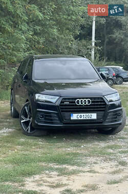 Внедорожник / Кроссовер Audi Q7 2017 в Киеве