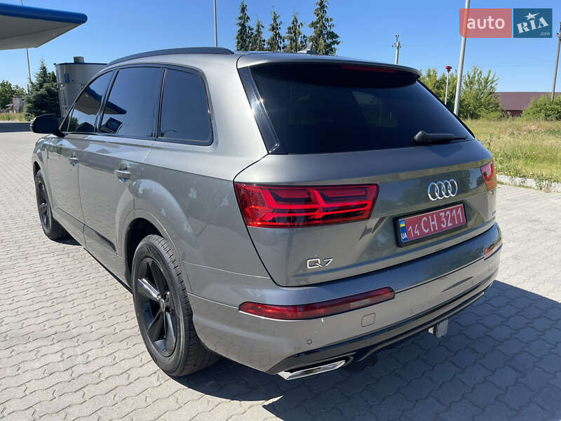 Внедорожник / Кроссовер Audi Q7 2018 в Виннице
