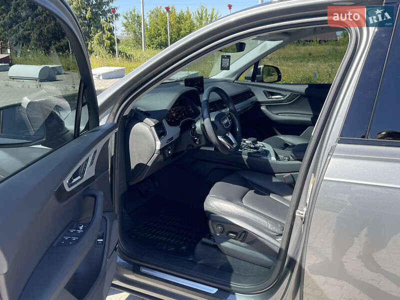 Внедорожник / Кроссовер Audi Q7 2018 в Виннице