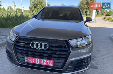 Внедорожник / Кроссовер Audi Q7 2018 в 