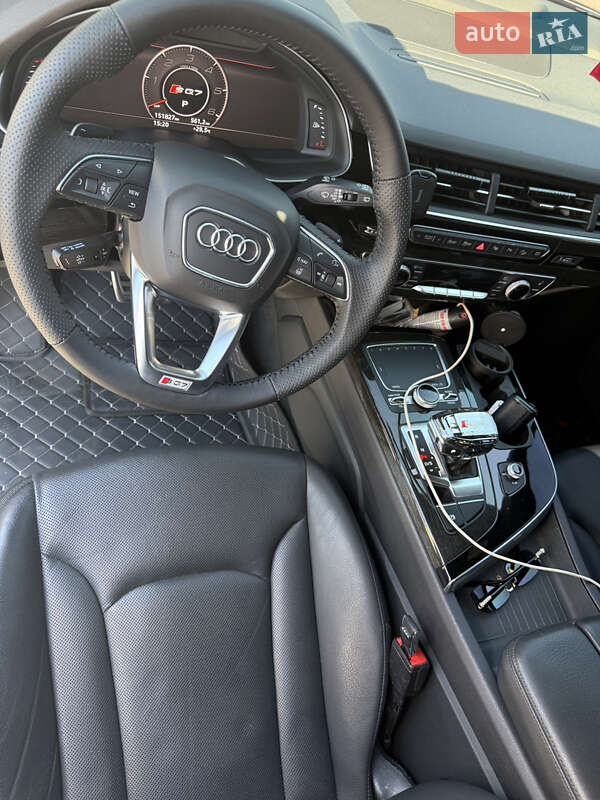 Внедорожник / Кроссовер Audi Q7 2018 в Киеве