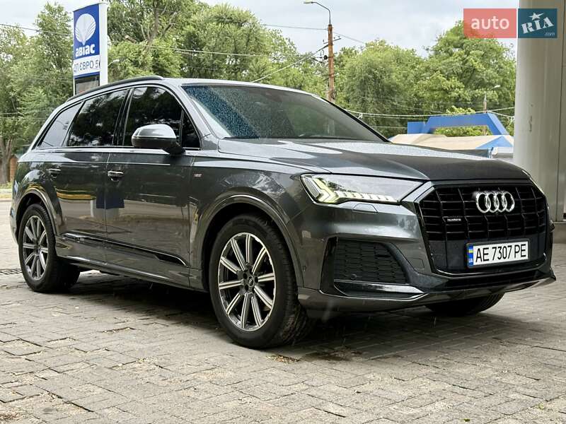 Внедорожник / Кроссовер Audi Q7 2021 в Днепре