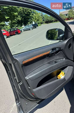 Внедорожник / Кроссовер Audi Q7 2012 в 