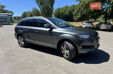 Внедорожник / Кроссовер Audi Q7 2012 в 