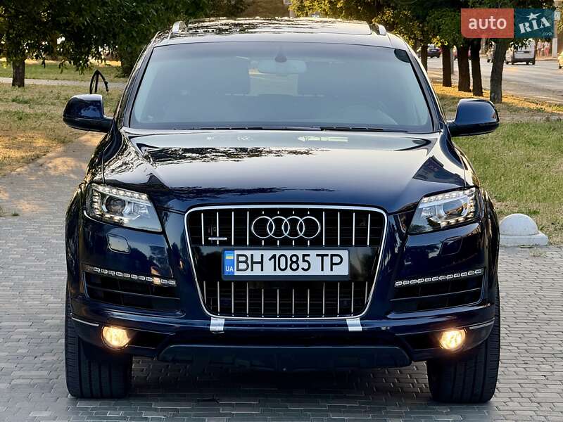 Внедорожник / Кроссовер Audi Q7 2012 в Одессе