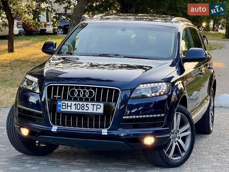 Внедорожник / Кроссовер Audi Q7 2012 в Одессе