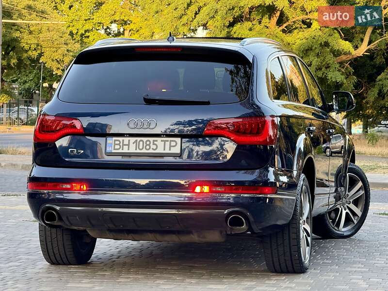 Внедорожник / Кроссовер Audi Q7 2012 в Одессе