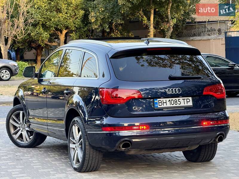 Внедорожник / Кроссовер Audi Q7 2012 в Одессе