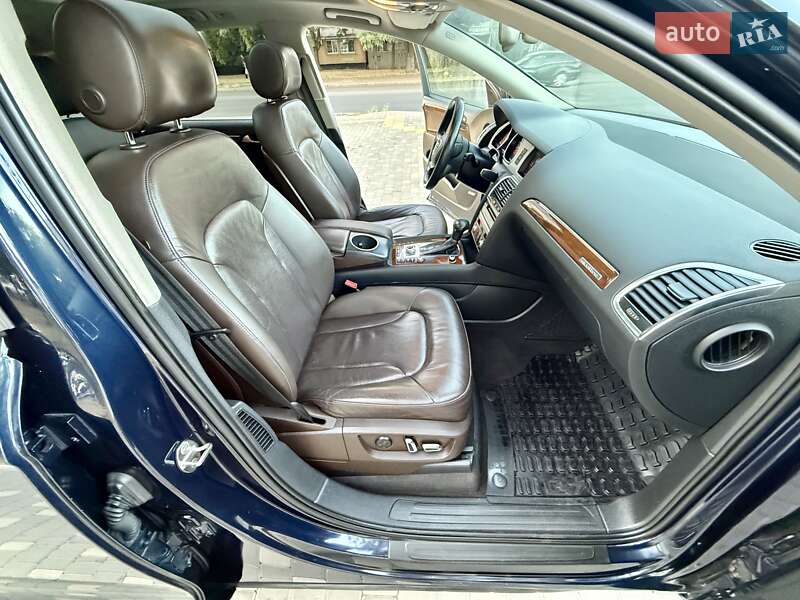 Внедорожник / Кроссовер Audi Q7 2012 в Одессе