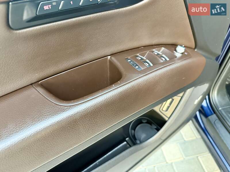 Внедорожник / Кроссовер Audi Q7 2012 в Одессе