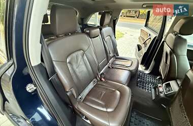 Позашляховик / Кросовер Audi Q7 2012 в 