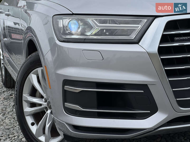 Внедорожник / Кроссовер Audi Q7 2017 в Стрые