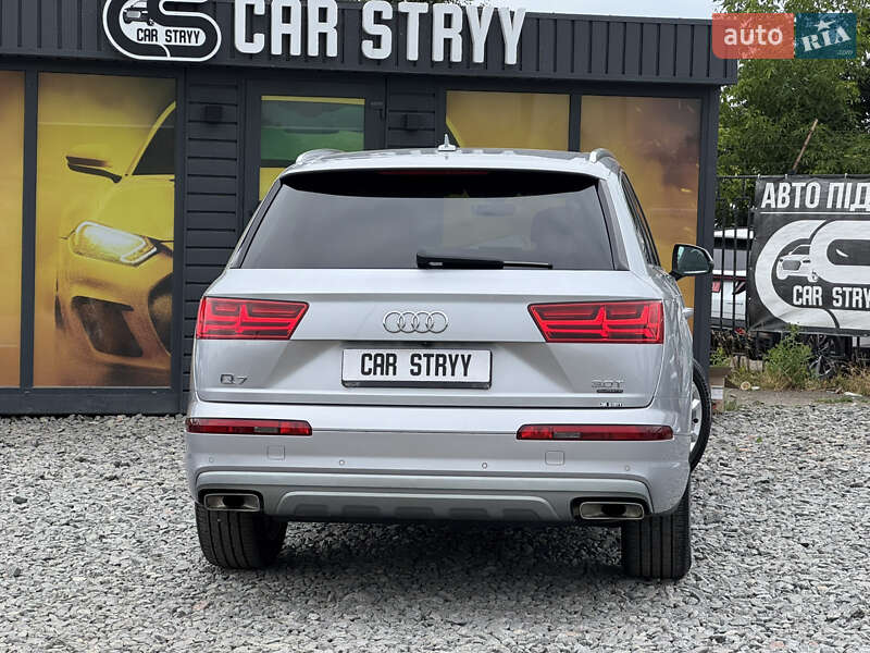 Внедорожник / Кроссовер Audi Q7 2017 в Стрые