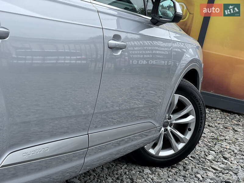 Внедорожник / Кроссовер Audi Q7 2017 в Стрые