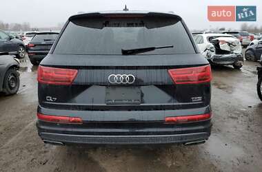 Внедорожник / Кроссовер Audi Q7 2018 в 