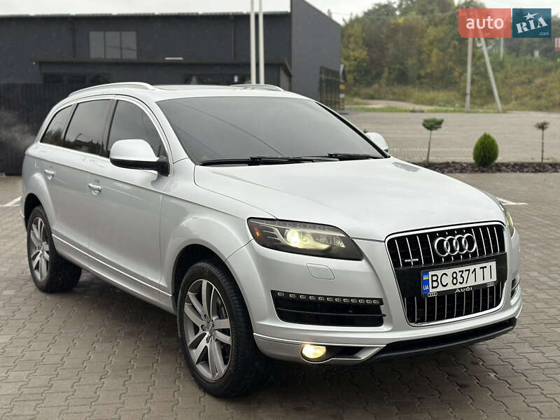 Внедорожник / Кроссовер Audi Q7 2014 в 
