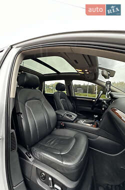 Внедорожник / Кроссовер Audi Q7 2014 в 
