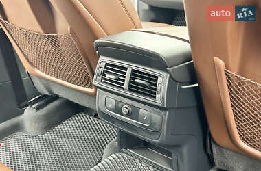 Внедорожник / Кроссовер Audi Q7 2015 в 