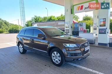 Внедорожник / Кроссовер Audi Q7 2014 в 