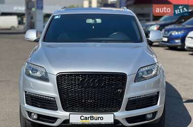 Внедорожник / Кроссовер Audi Q7 2009 в 