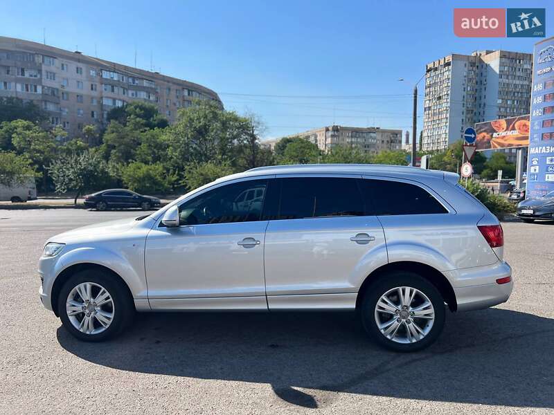 Внедорожник / Кроссовер Audi Q7 2009 в Одессе