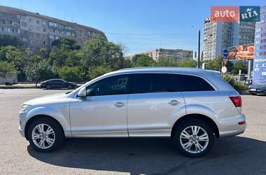 Внедорожник / Кроссовер Audi Q7 2009 в 