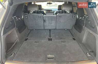 Внедорожник / Кроссовер Audi Q7 2009 в 