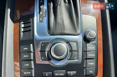 Внедорожник / Кроссовер Audi Q7 2009 в 