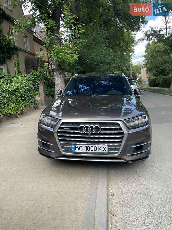 Внедорожник / Кроссовер Audi Q7 2016 в Дрогобыче