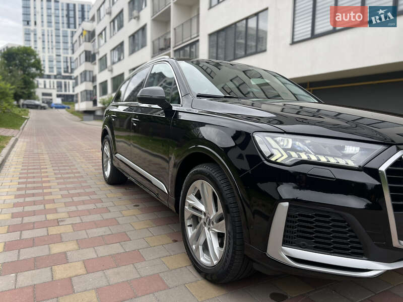 Внедорожник / Кроссовер Audi Q7 2019 в Львове