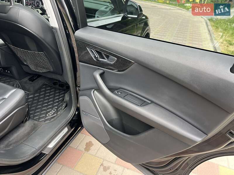Внедорожник / Кроссовер Audi Q7 2019 в Львове