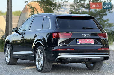 Внедорожник / Кроссовер Audi Q7 2018 в 