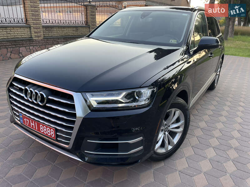 Внедорожник / Кроссовер Audi Q7 2016 в Лубнах