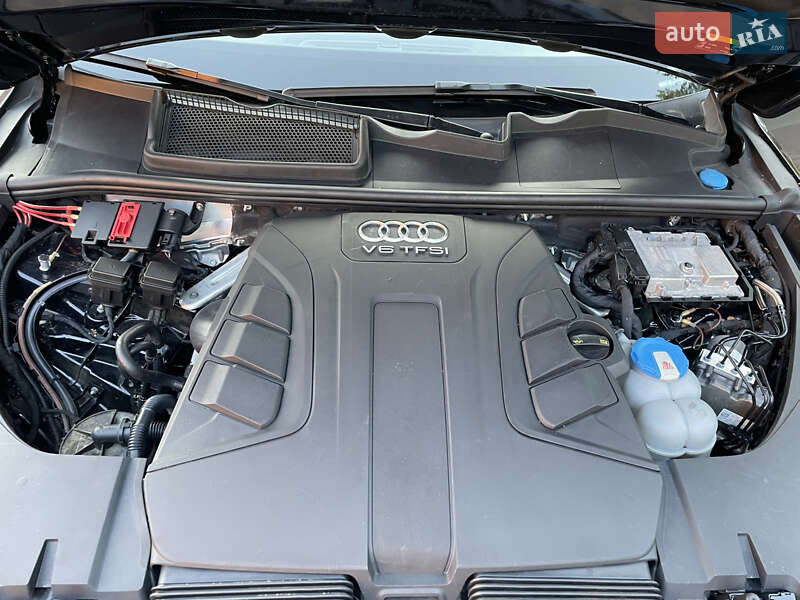 Внедорожник / Кроссовер Audi Q7 2016 в Лубнах