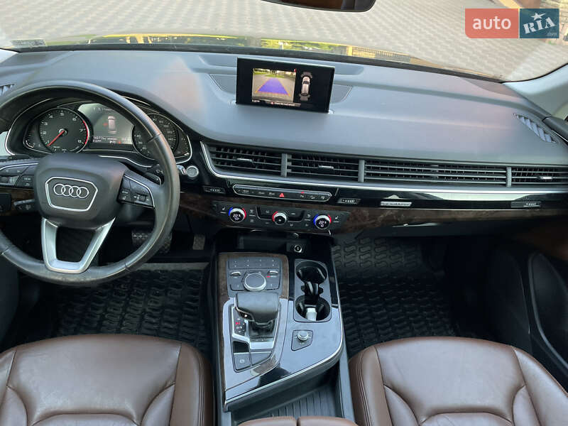 Внедорожник / Кроссовер Audi Q7 2016 в Лубнах