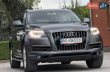Позашляховик / Кросовер Audi Q7 2013 в 