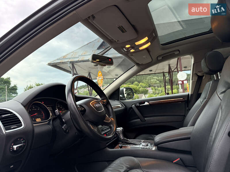 Внедорожник / Кроссовер Audi Q7 2013 в Кременце