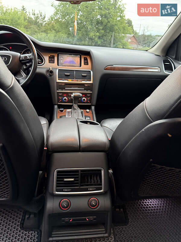 Внедорожник / Кроссовер Audi Q7 2013 в Кременце