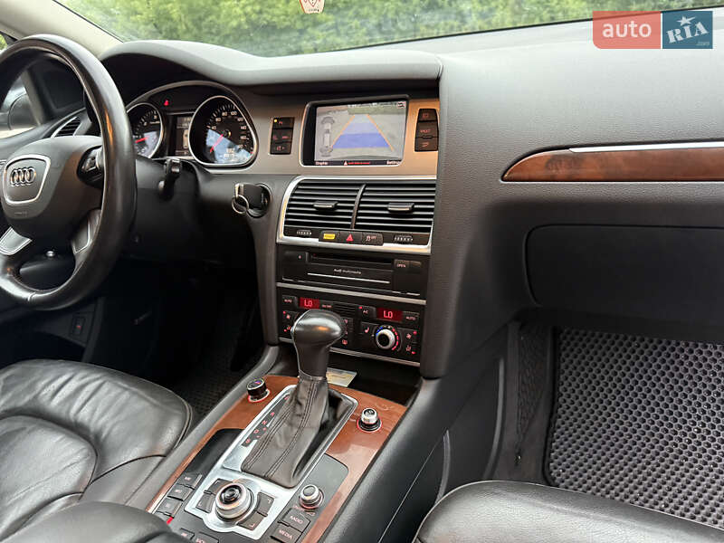 Внедорожник / Кроссовер Audi Q7 2013 в Кременце