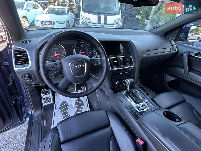 Позашляховик / Кросовер Audi Q7 2010 в Львові