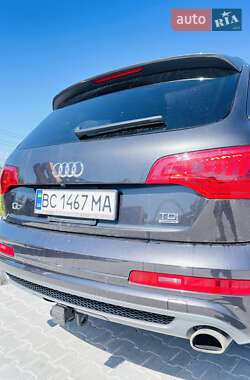 Позашляховик / Кросовер Audi Q7 2014 в 