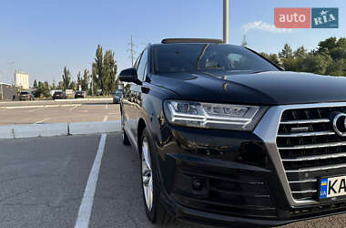 Внедорожник / Кроссовер Audi Q7 2018 в 
