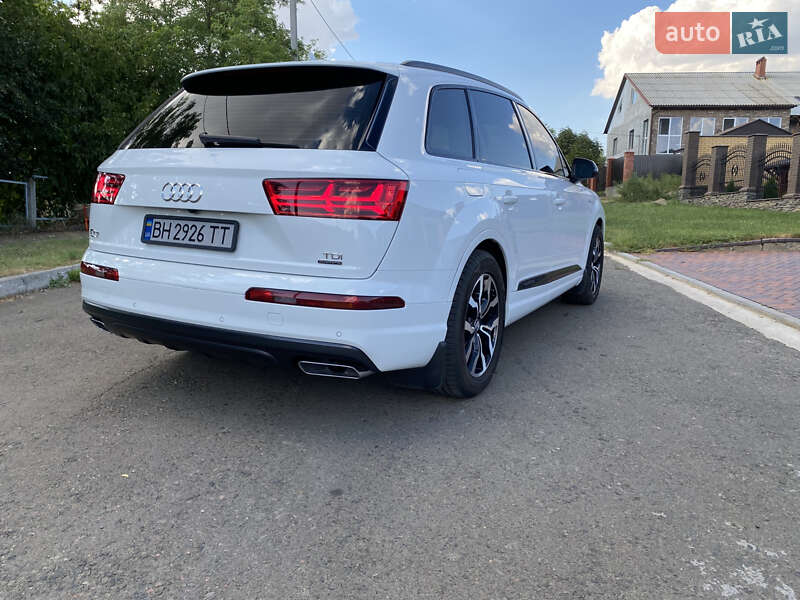 Внедорожник / Кроссовер Audi Q7 2017 в Одессе