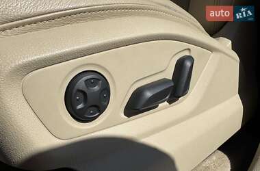 Внедорожник / Кроссовер Audi Q7 2017 в 
