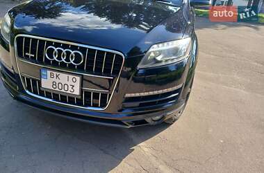 Внедорожник / Кроссовер Audi Q7 2012 в 