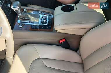 Внедорожник / Кроссовер Audi Q7 2012 в 
