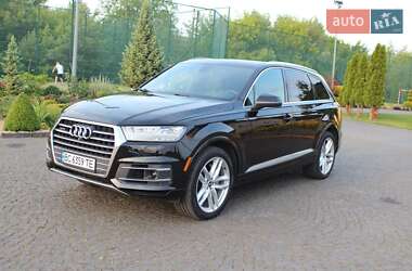 Позашляховик / Кросовер Audi Q7 2016 в 