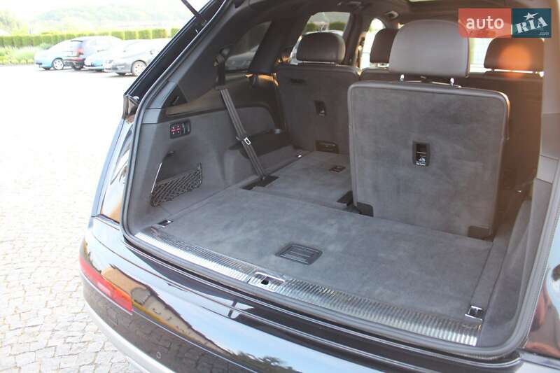 Внедорожник / Кроссовер Audi Q7 2016 в Жовкве
